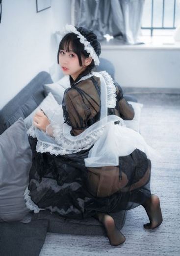 《年轻女教师3》电影